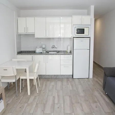 Vina Del Mar 5 *